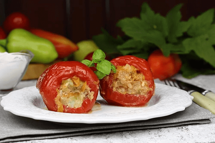 перець фарширований рибою